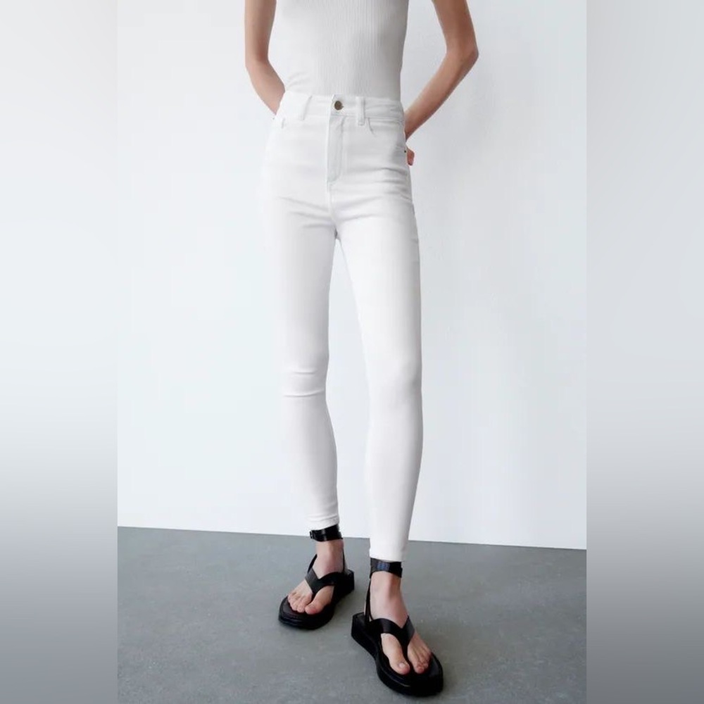 Zara stretchy high rise white jeans